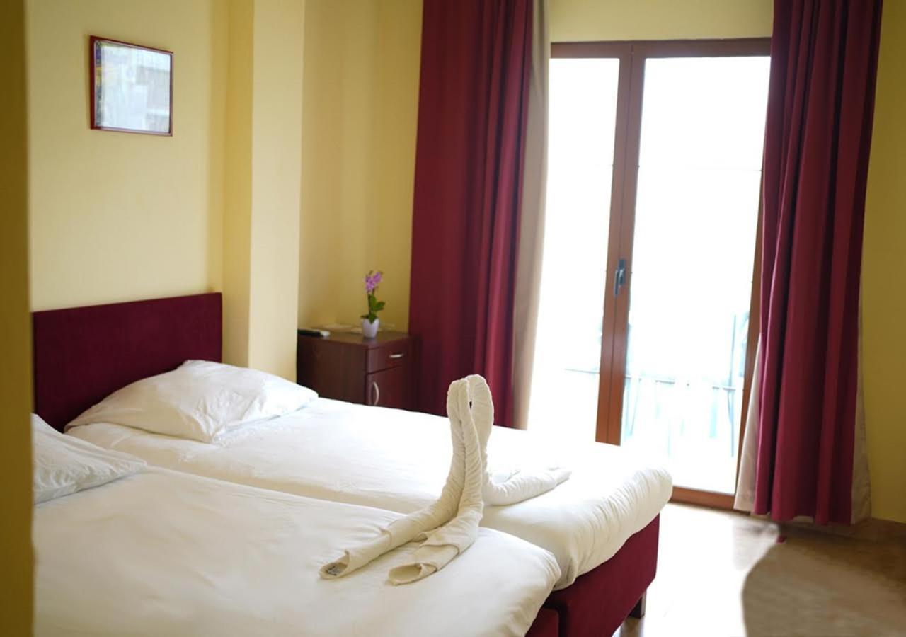 Das Hostal El Arenal  Exteriér fotografie